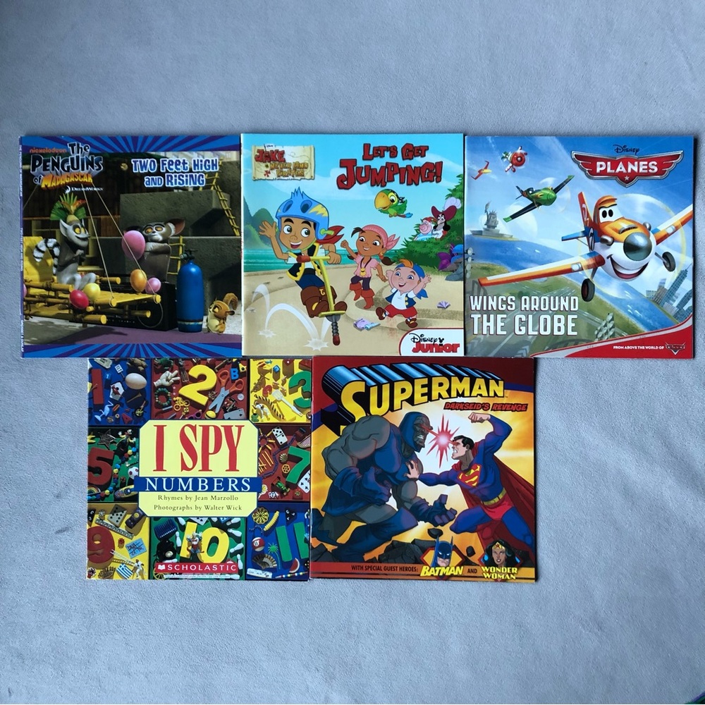 Set of 5 ~ Elementary Storybooks ~ Disney Superman Madagascar